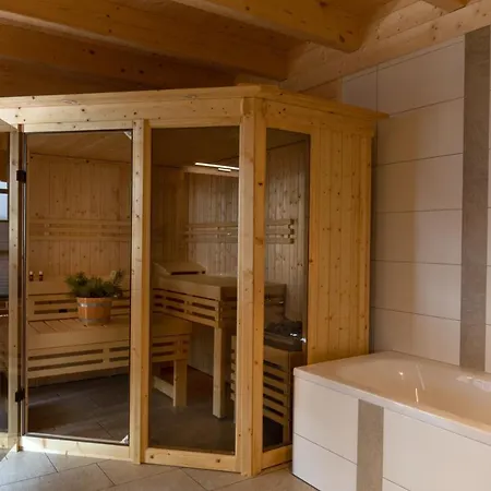 Arlitscherhof Ferienwohnungen Und Chalets Bad Eisenkappel Exterior photo