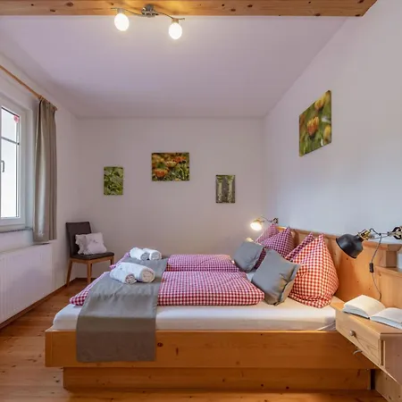 Arlitscherhof Ferienwohnungen Und Chalets Bad Eisenkappel Exterior photo